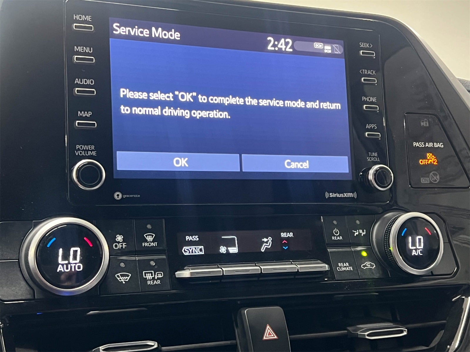 2020 Toyota Highlander L