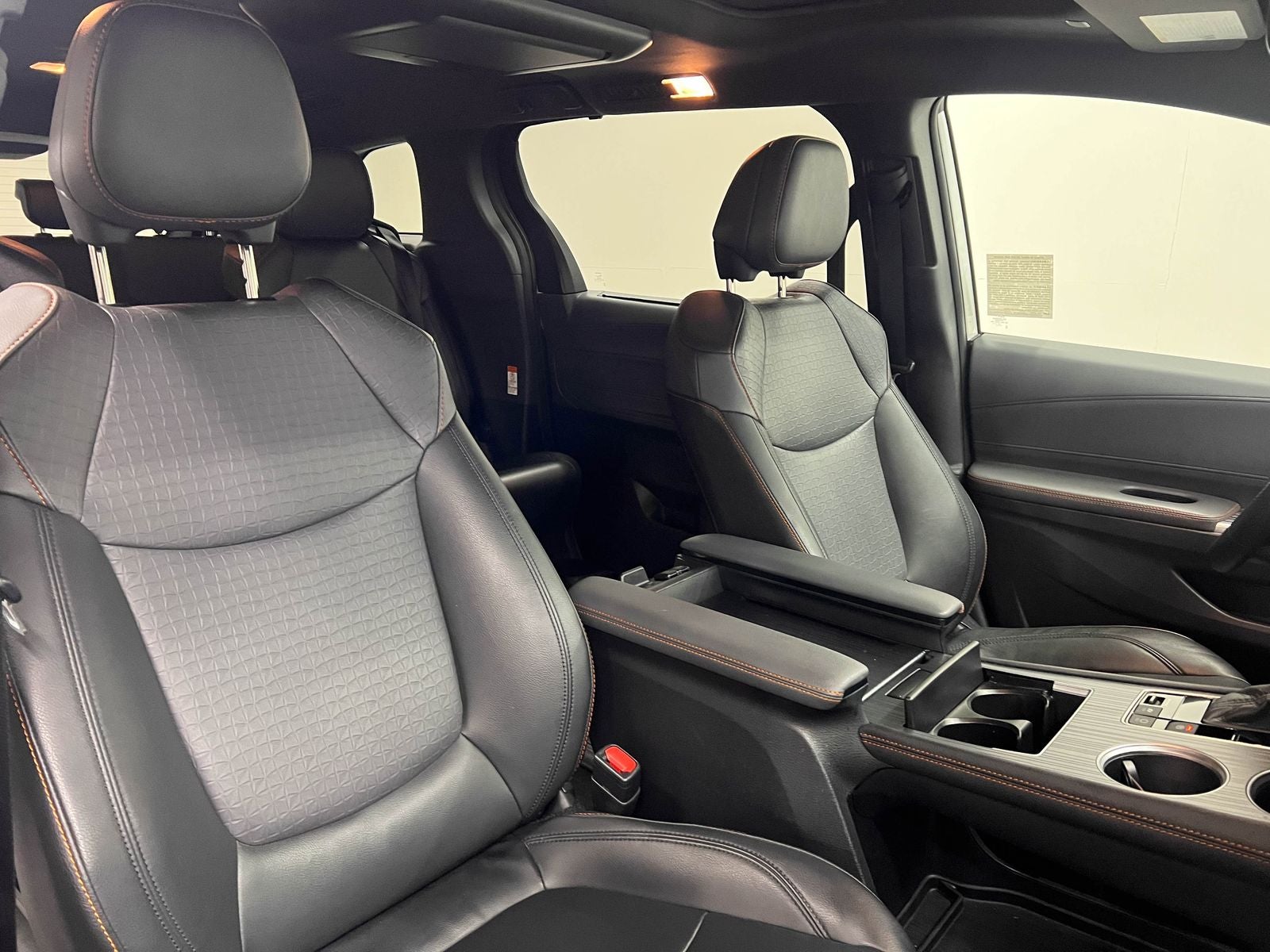 2022 Toyota Sienna XSE 7 Passenger