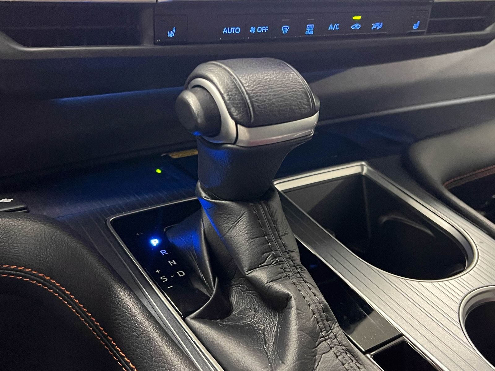 2022 Toyota Sienna XSE 7 Passenger