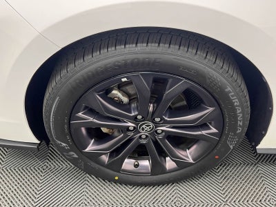 2022 Toyota Sienna XSE 7 Passenger