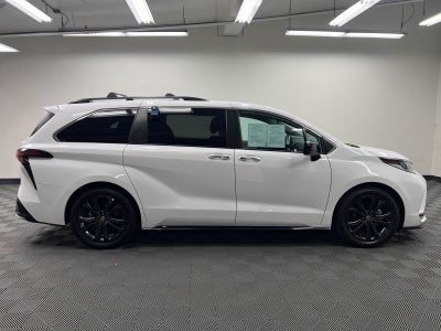 2022 Toyota Sienna XSE 7 Passenger