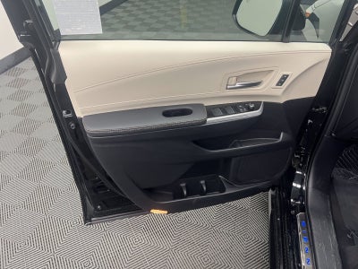 2026 Toyota Sienna Platinum 7 Passenger