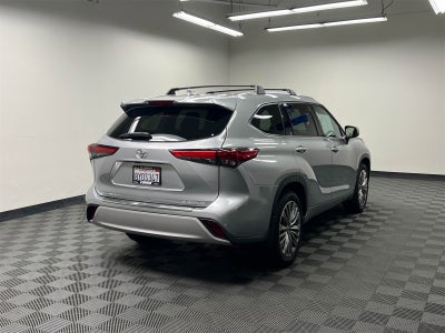 2022 Toyota Highlander Platinum
