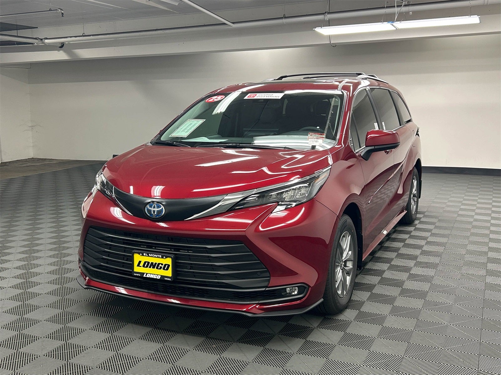 2025 Toyota Sienna XLE