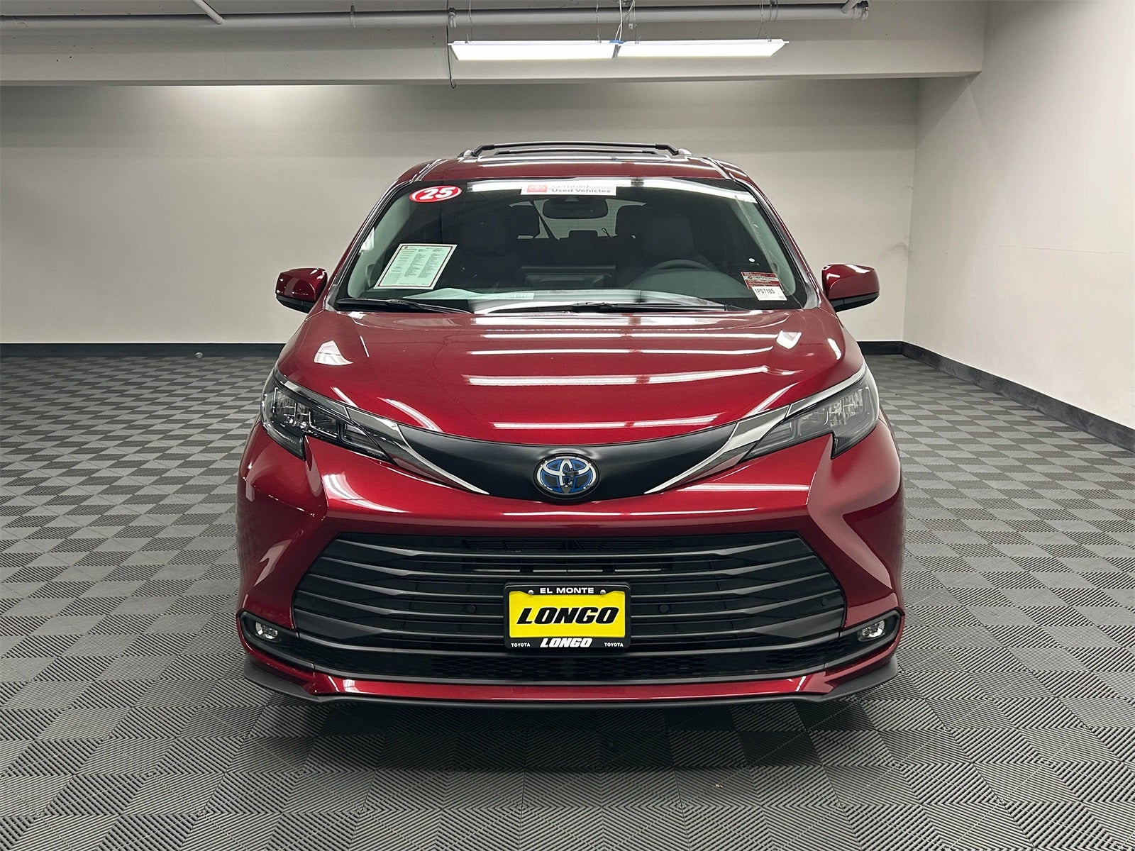 2025 Toyota Sienna XLE