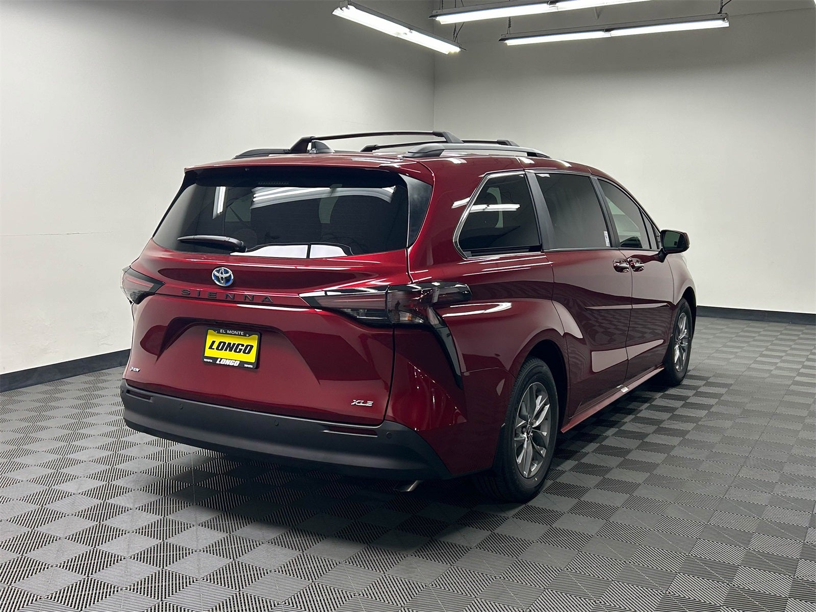 2025 Toyota Sienna XLE