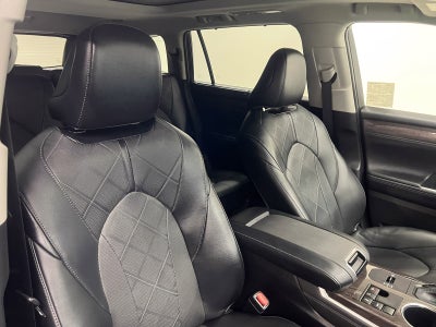 2023 Toyota Highlander Platinum