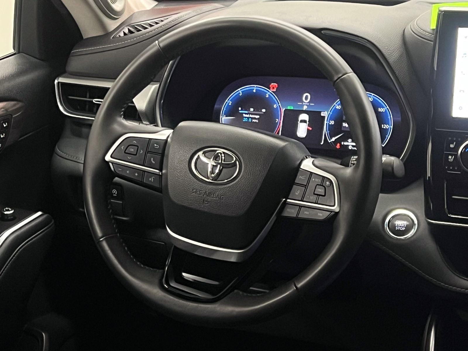2023 Toyota Highlander Platinum