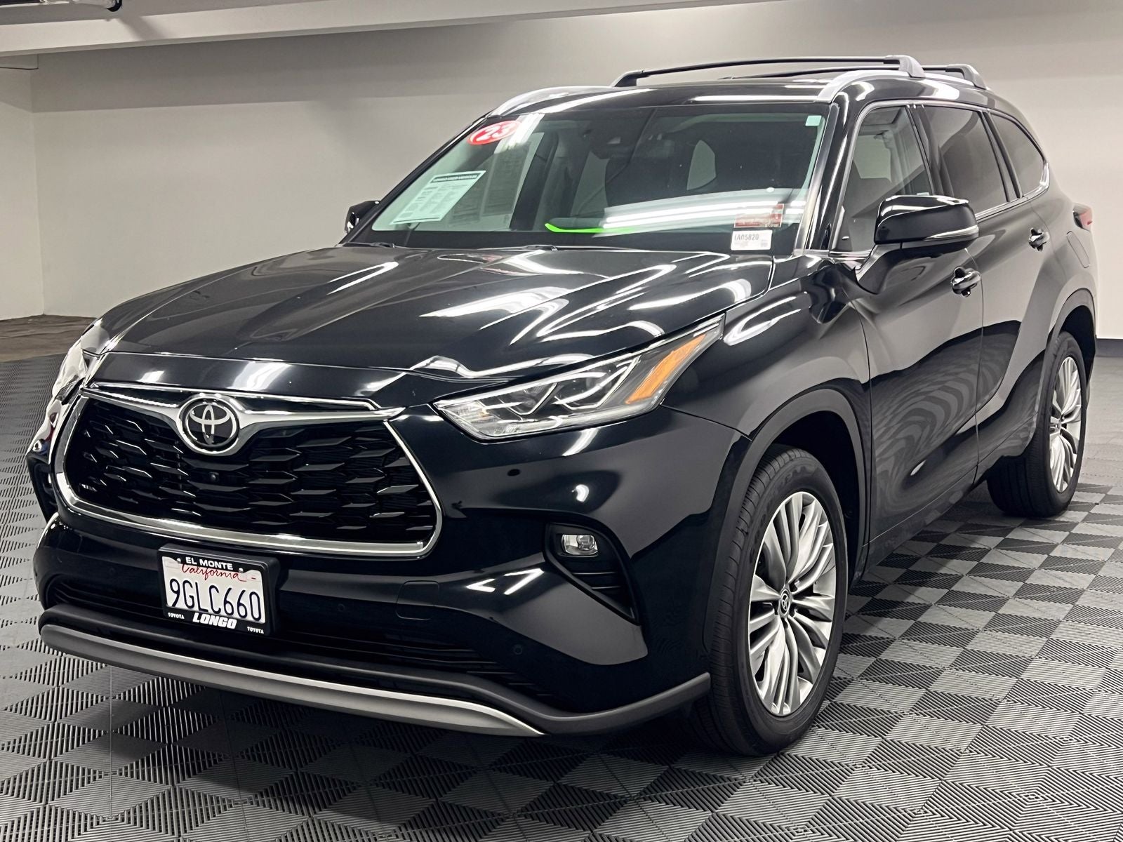 2023 Toyota Highlander Platinum