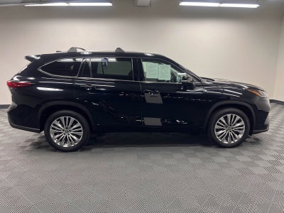 2023 Toyota Highlander Platinum