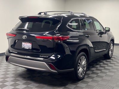 2023 Toyota Highlander Platinum