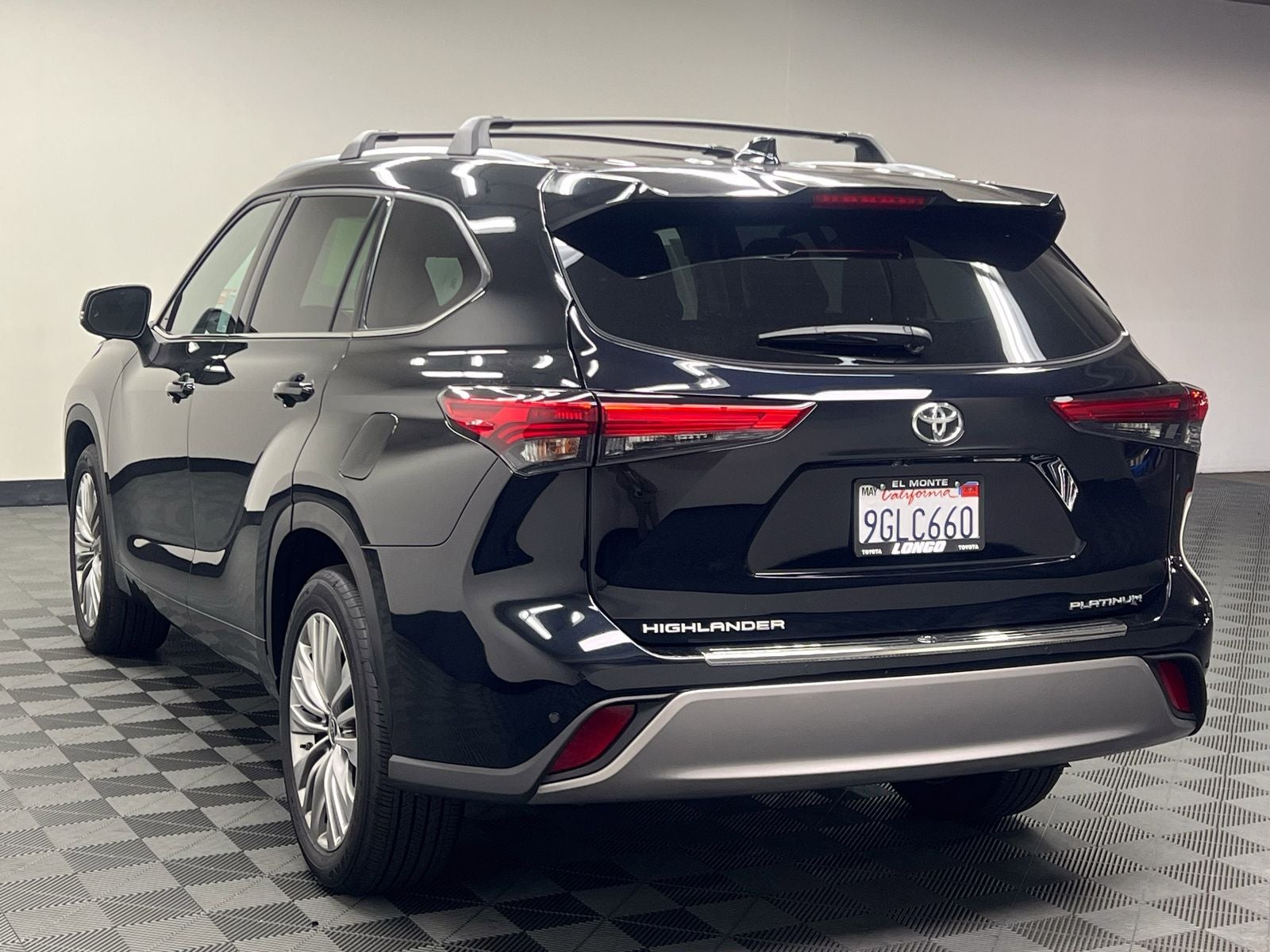 2023 Toyota Highlander Platinum