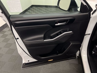 2025 Toyota Highlander XLE