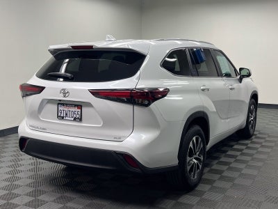 2025 Toyota Highlander XLE
