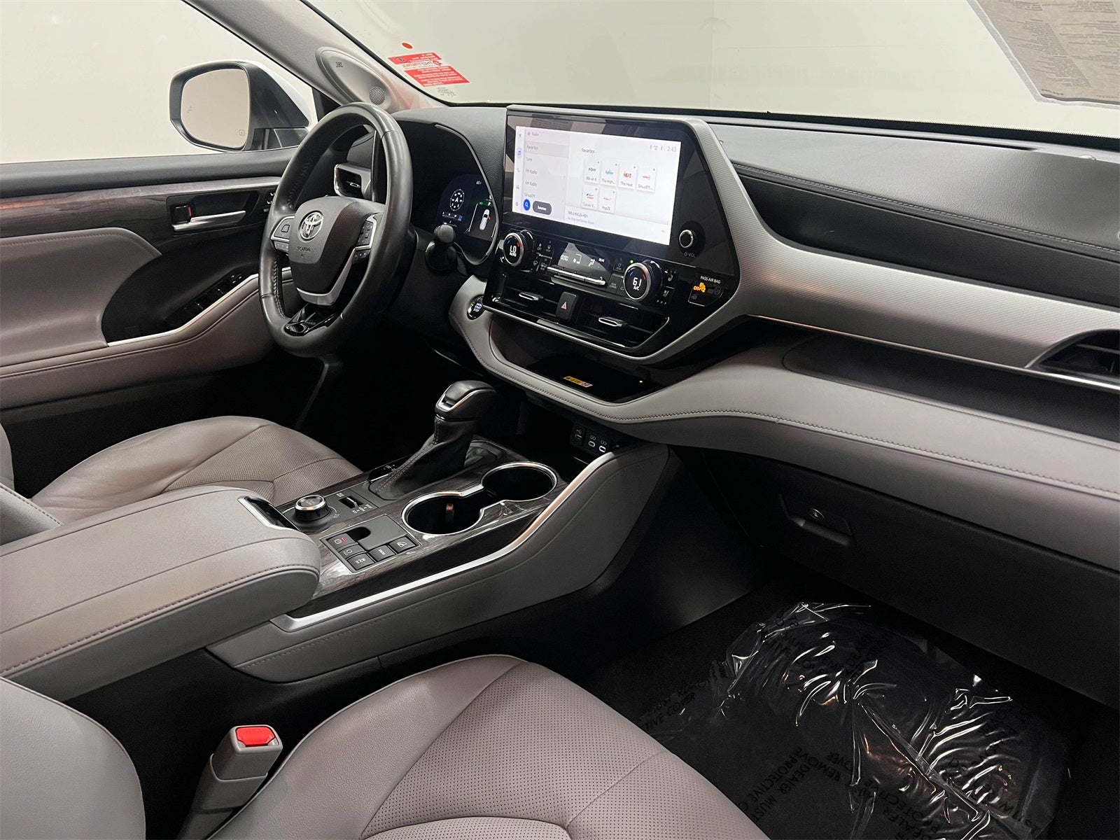 2023 Toyota Highlander Platinum