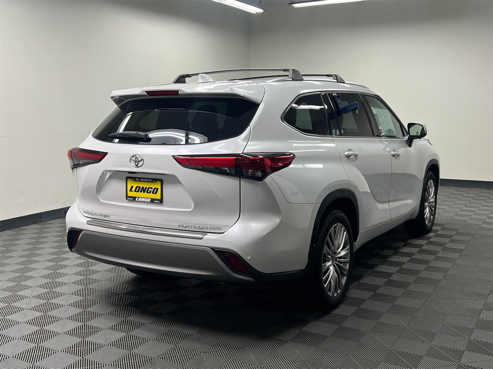 2023 Toyota Highlander Platinum