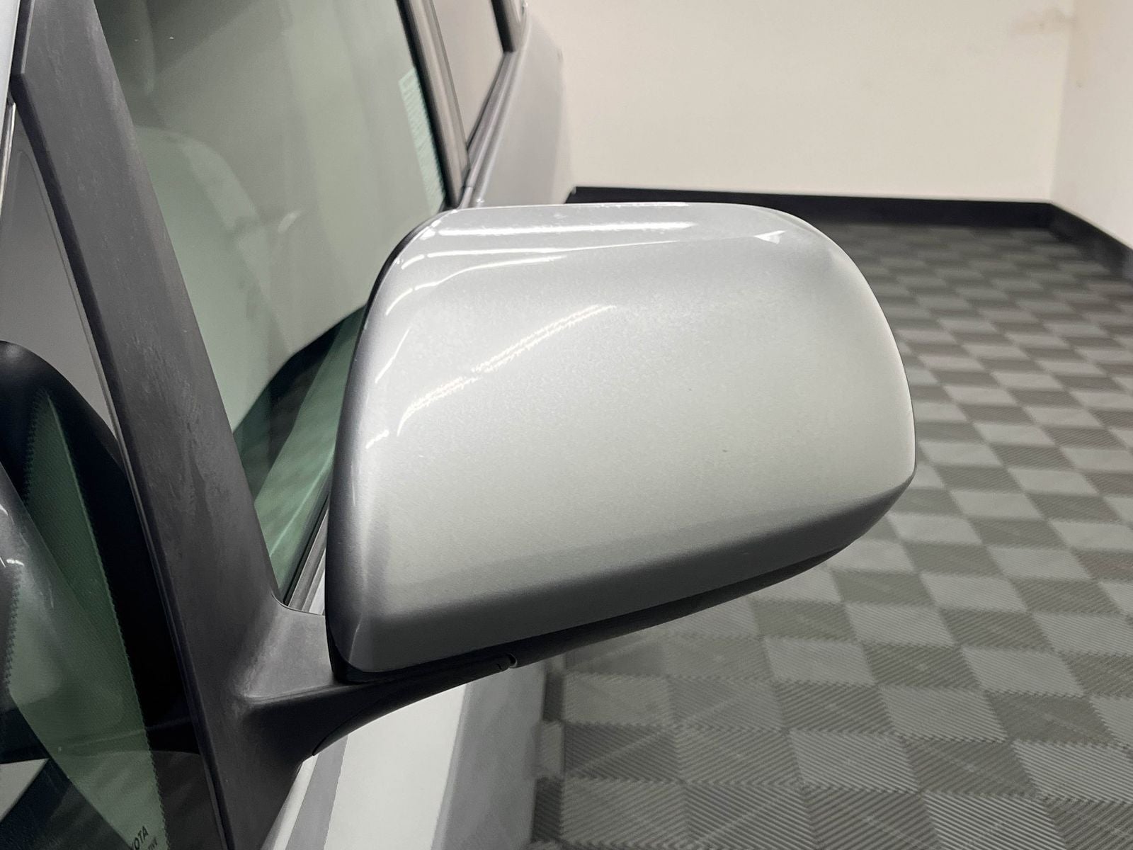 2015 Toyota Sienna LE 8 Passenger