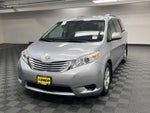 2015 Toyota Sienna LE 8 Passenger