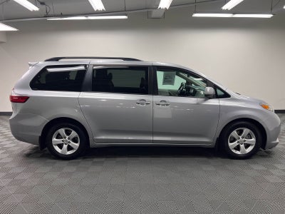 2015 Toyota Sienna LE 8 Passenger