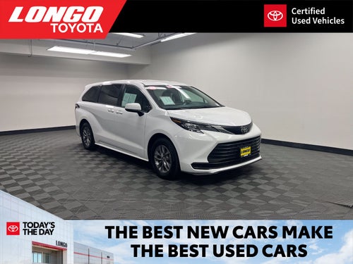 2026 Toyota Sienna LE 8 Passenger