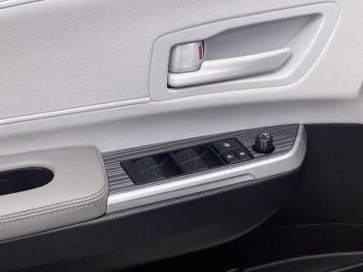 2026 Toyota Sienna LE 8 Passenger