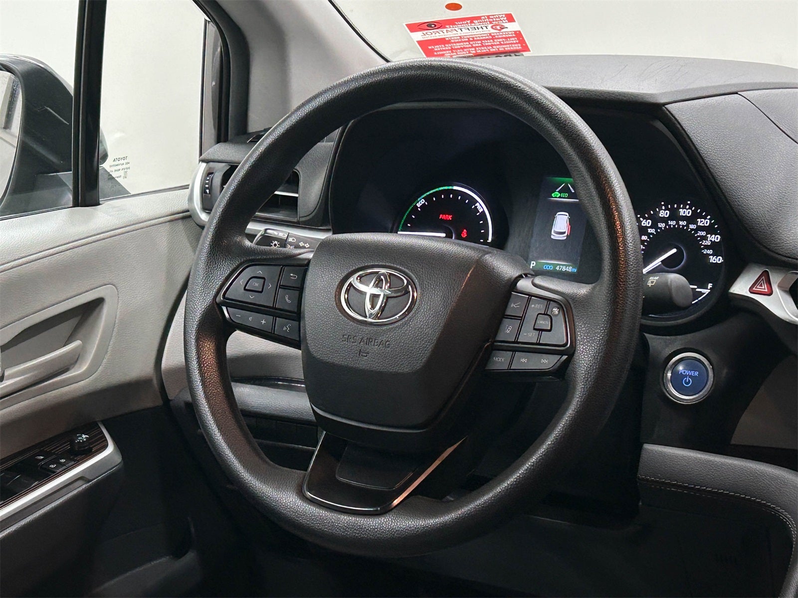 2024 Toyota Sienna LE 8 Passenger