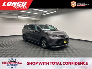 2024 Toyota Sienna LE 8 Passenger