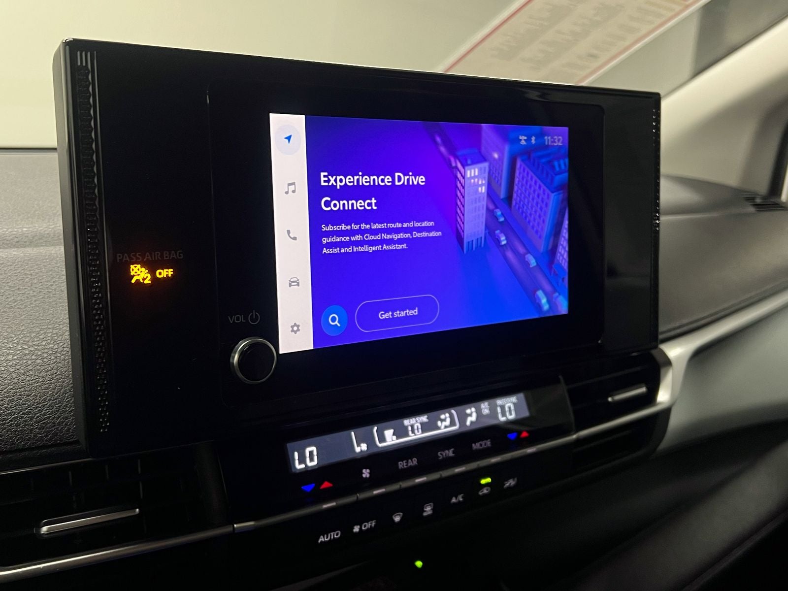 2025 Toyota Sienna LE 8 Passenger