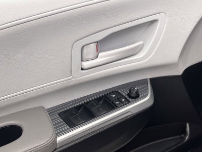 2025 Toyota Sienna LE 8 Passenger