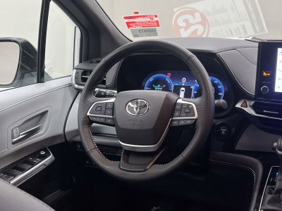 2025 Toyota Sienna XSE 7 Passenger