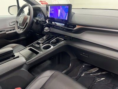 2025 Toyota Sienna XSE 7 Passenger