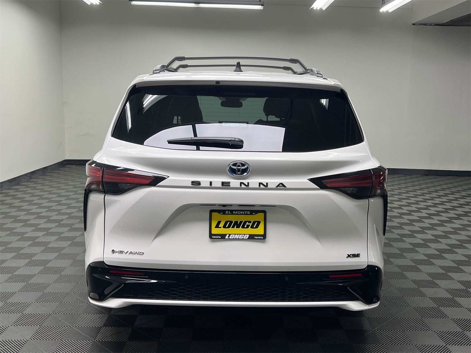 2025 Toyota Sienna XSE 7 Passenger