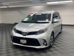 2019 Toyota Sienna SE 8 Passenger
