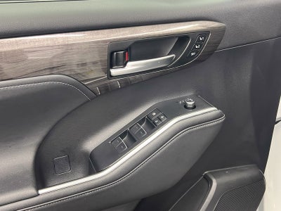 2023 Toyota Highlander Hybrid Limited