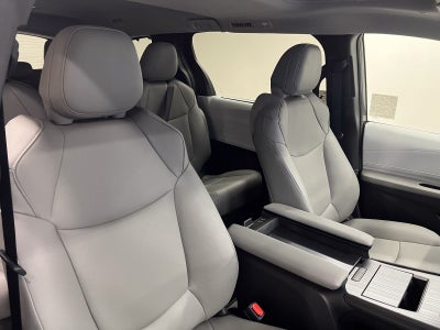 2026 Toyota Sienna XLE 8 Passenger