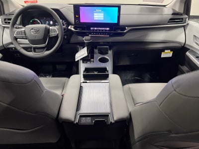 2026 Toyota Sienna XLE 8 Passenger
