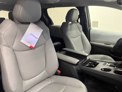 2026 Toyota Sienna XLE 8 Passenger
