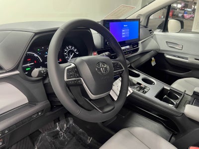 2026 Toyota Sienna XLE 8 Passenger