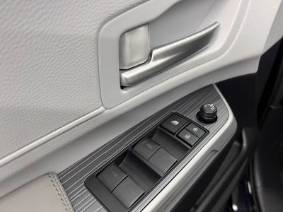 2026 Toyota Sienna XLE 8 Passenger