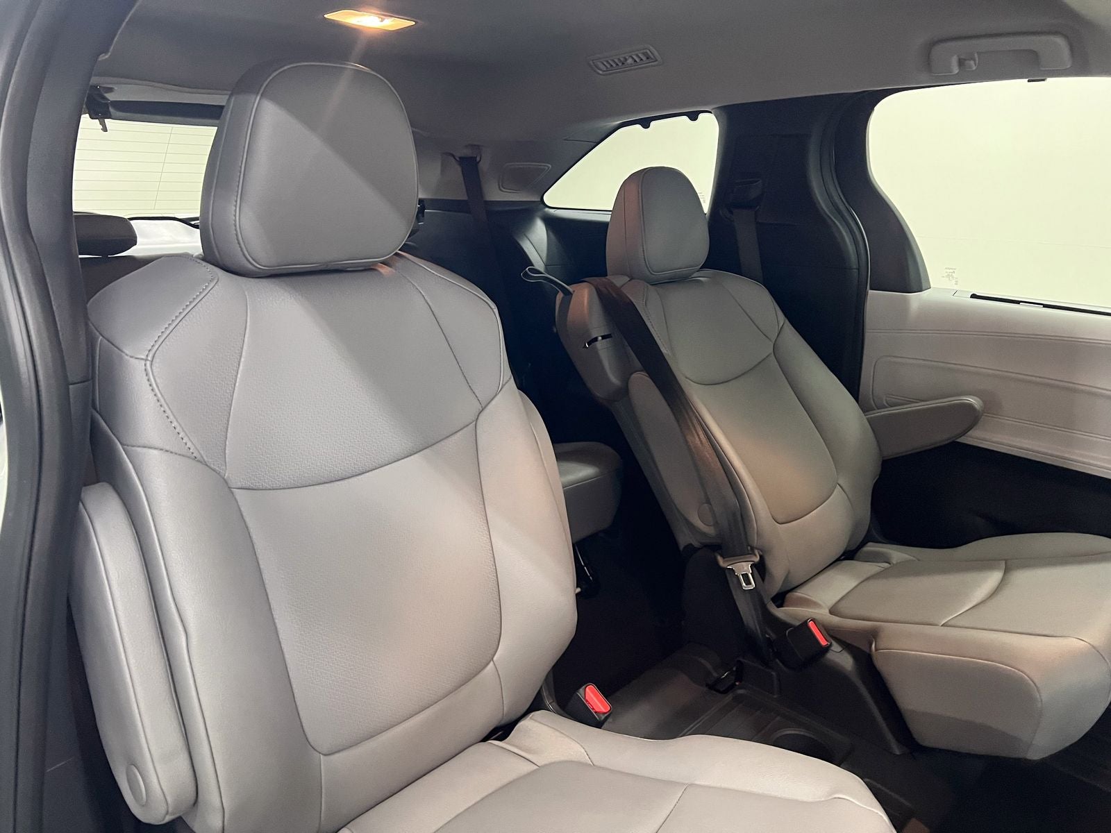 2026 Toyota Sienna XLE 8 Passenger