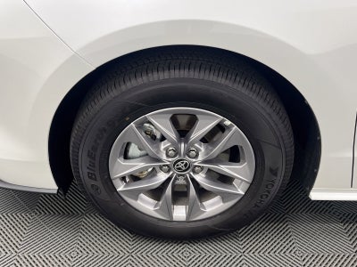 2026 Toyota Sienna XLE 8 Passenger