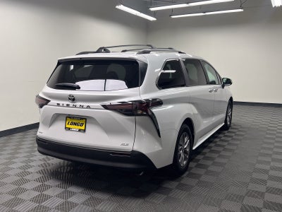 2026 Toyota Sienna XLE 8 Passenger