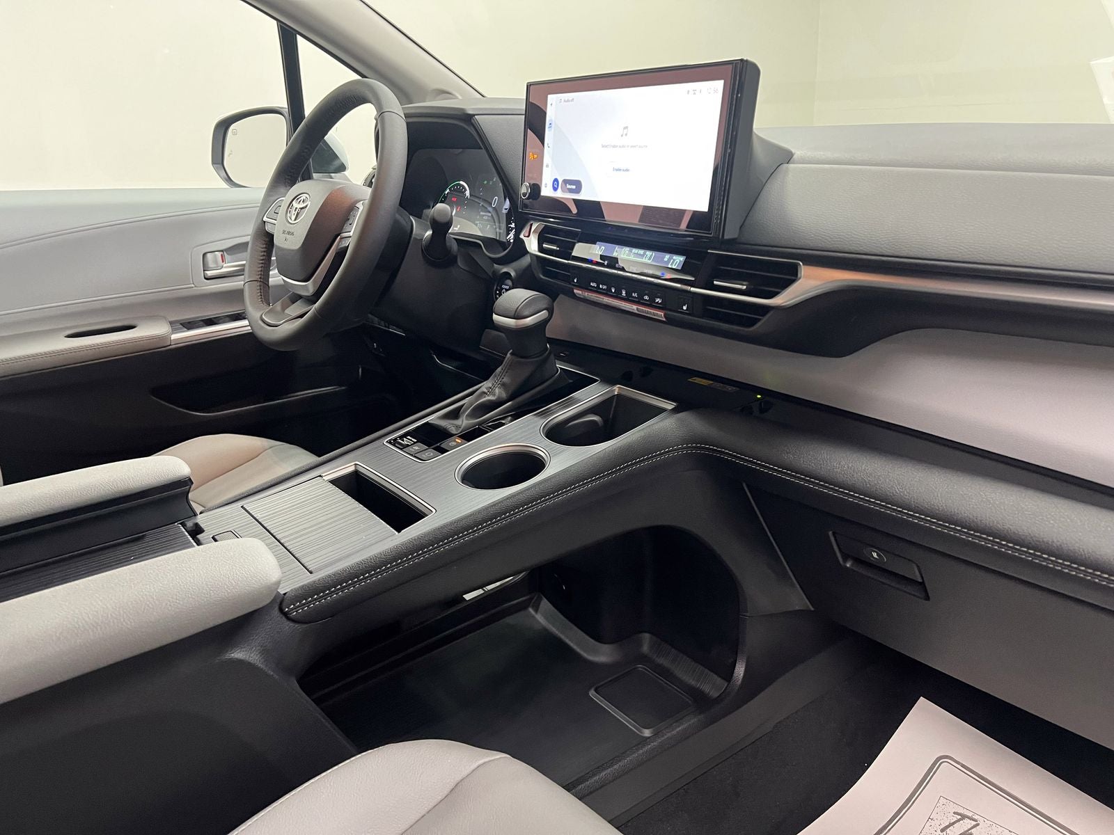 2026 Toyota Sienna XLE 8 Passenger