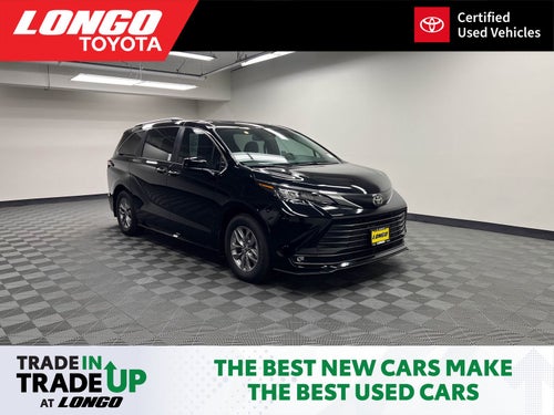 2026 Toyota Sienna XLE 8 Passenger