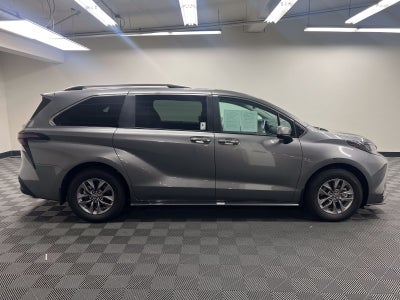 2026 Toyota Sienna XLE 7 Passenger