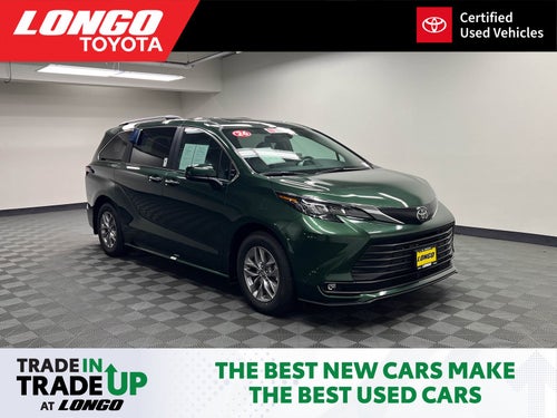 2026 Toyota Sienna XLE 8 Passenger
