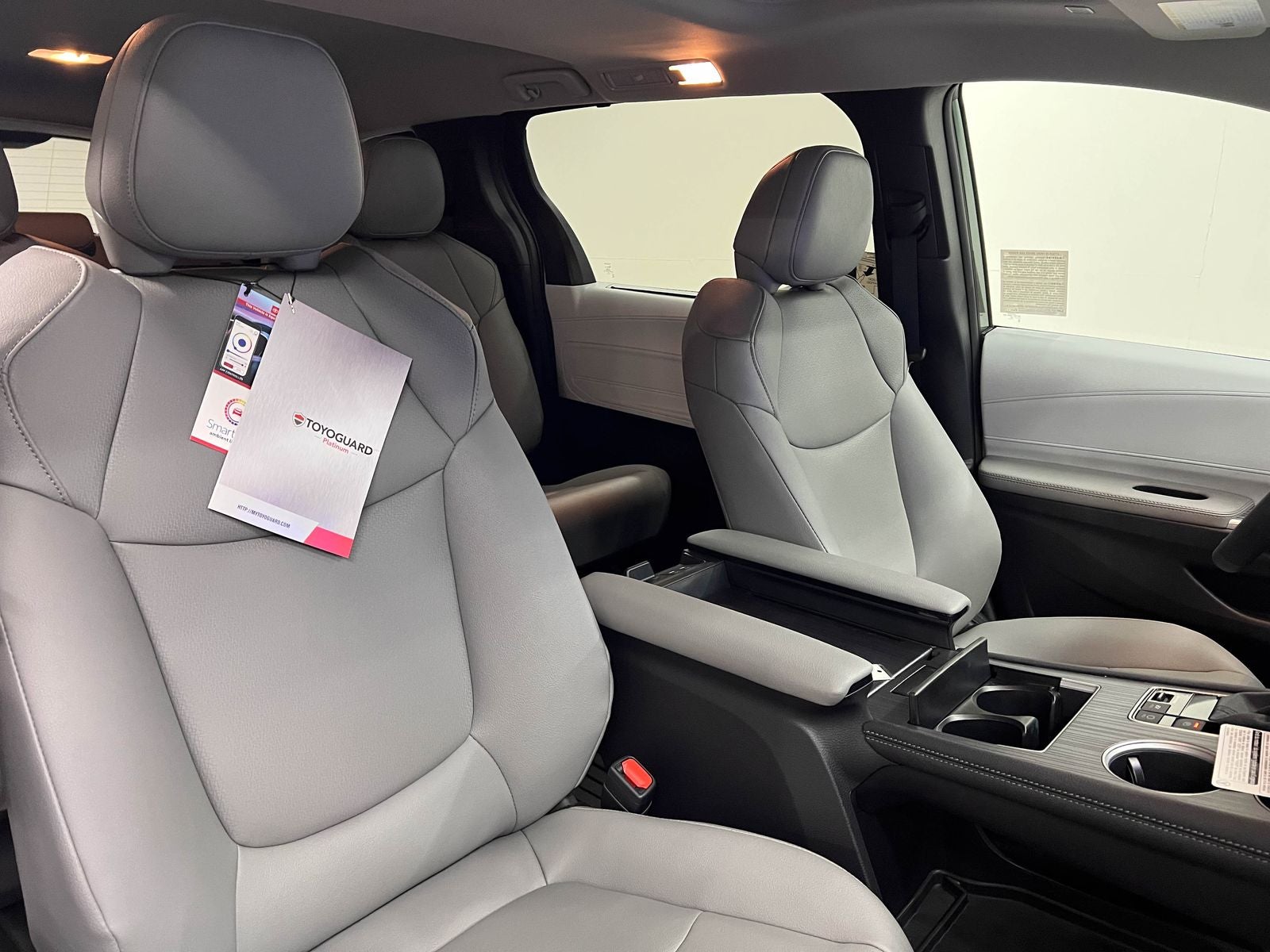 2026 Toyota Sienna XLE 8 Passenger