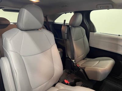 2026 Toyota Sienna XLE 8 Passenger