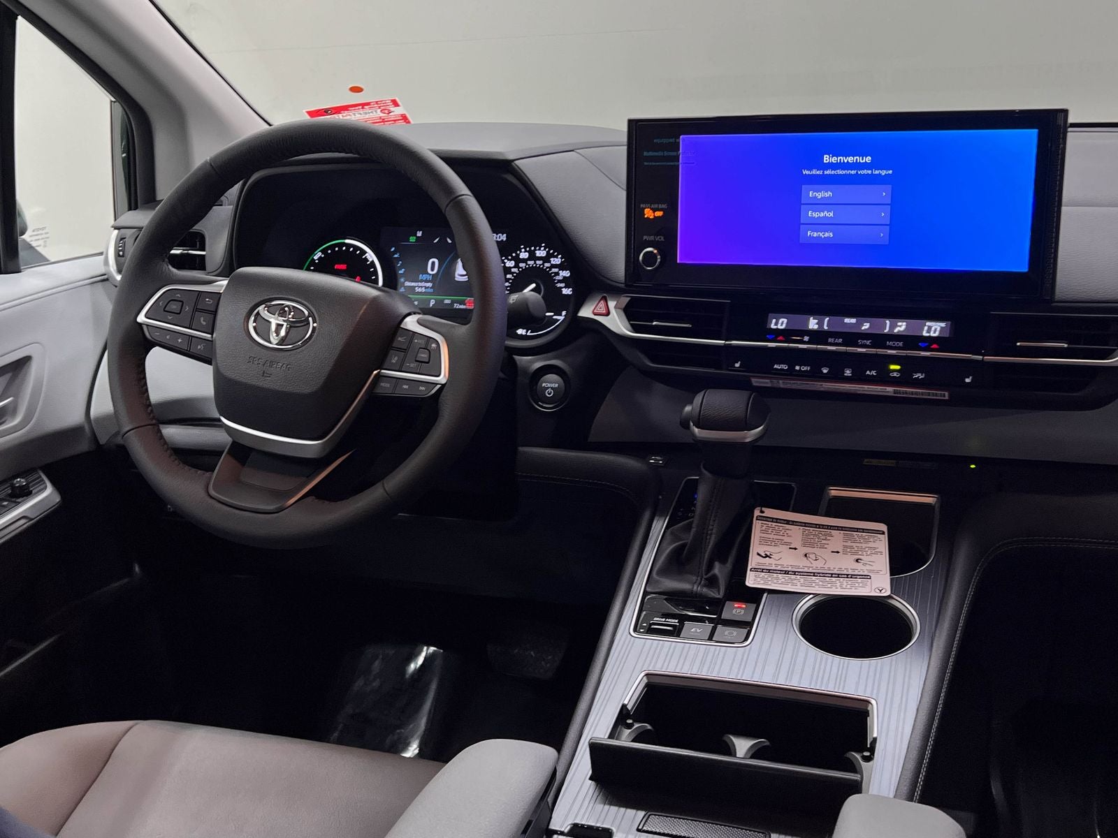 2026 Toyota Sienna XLE 8 Passenger