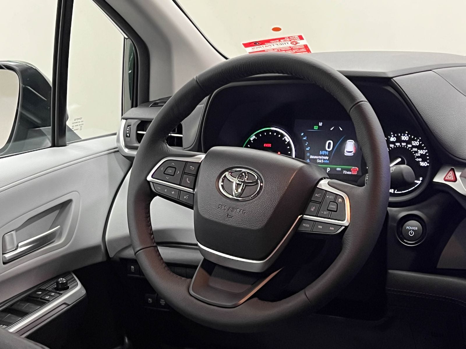 2026 Toyota Sienna XLE 8 Passenger